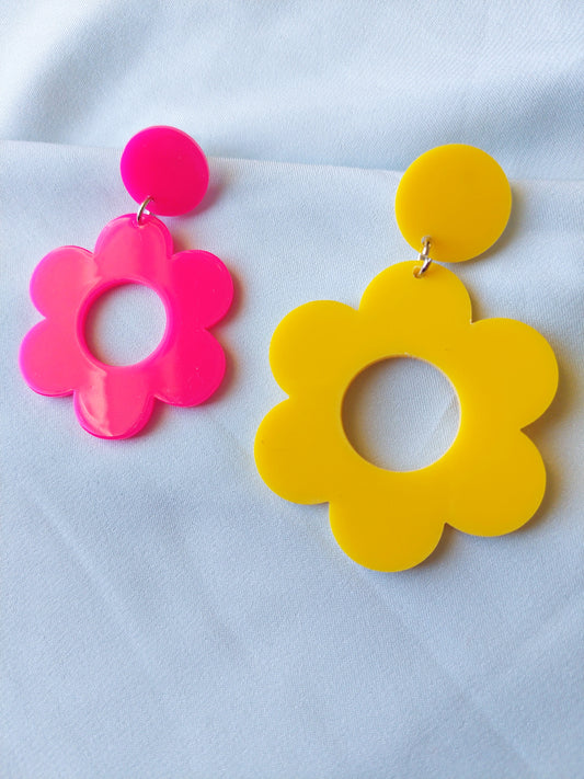 60s Flower Buttercup (Large) Earrings
