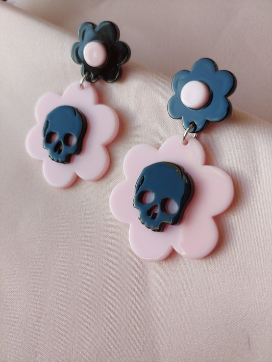 Hello Kitteh Skull Earrings