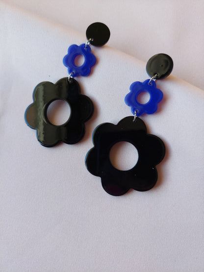 60s Flower Black & Purple Earrings