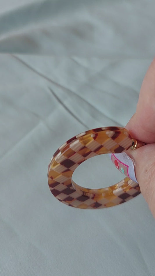 Tortie Checkered Hoops