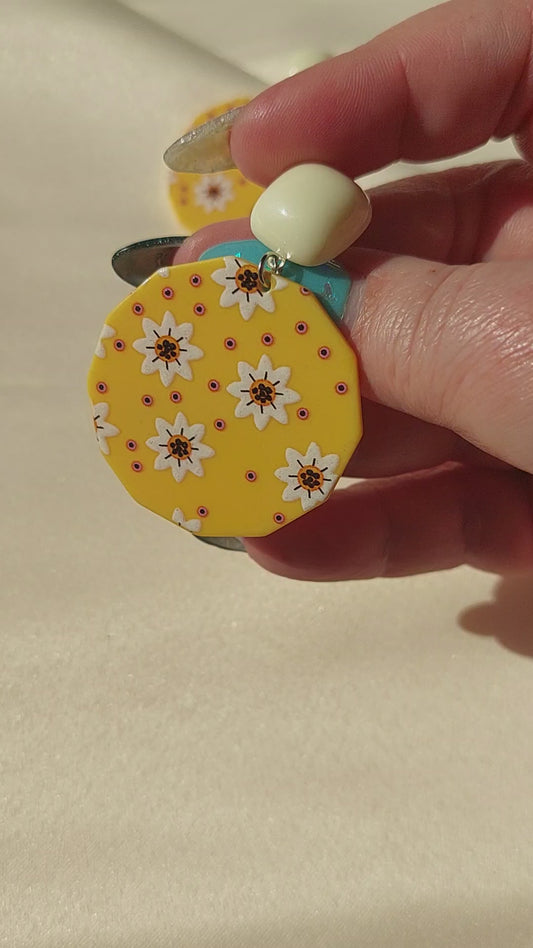 Honey-Sweet Flower Earrings
